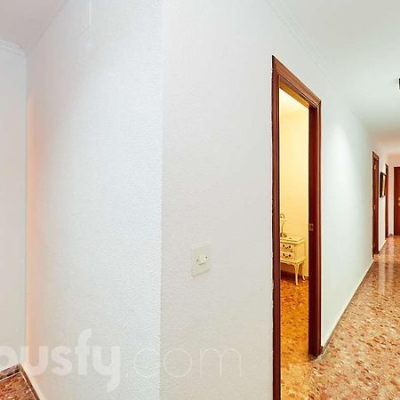 Classic Bedroom In The Center Of Аликанте Экстерьер фото